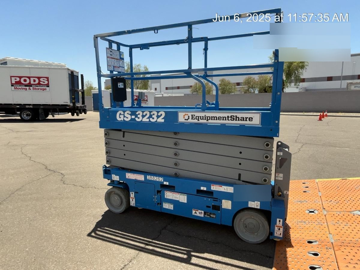 2024 GENIE GS-3232