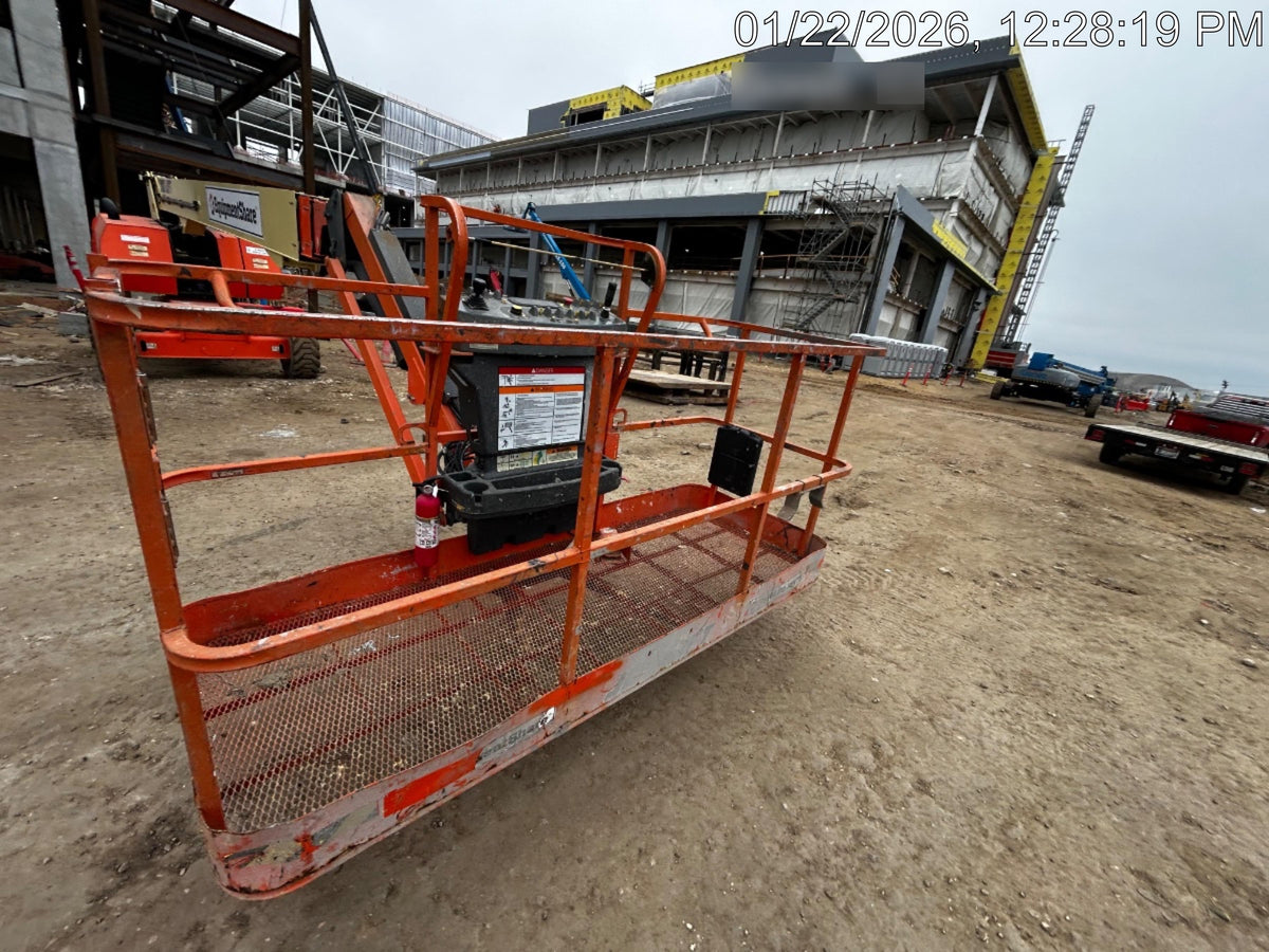 2021 JLG 860SJ