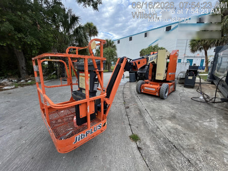 2022 JLG E300AJP