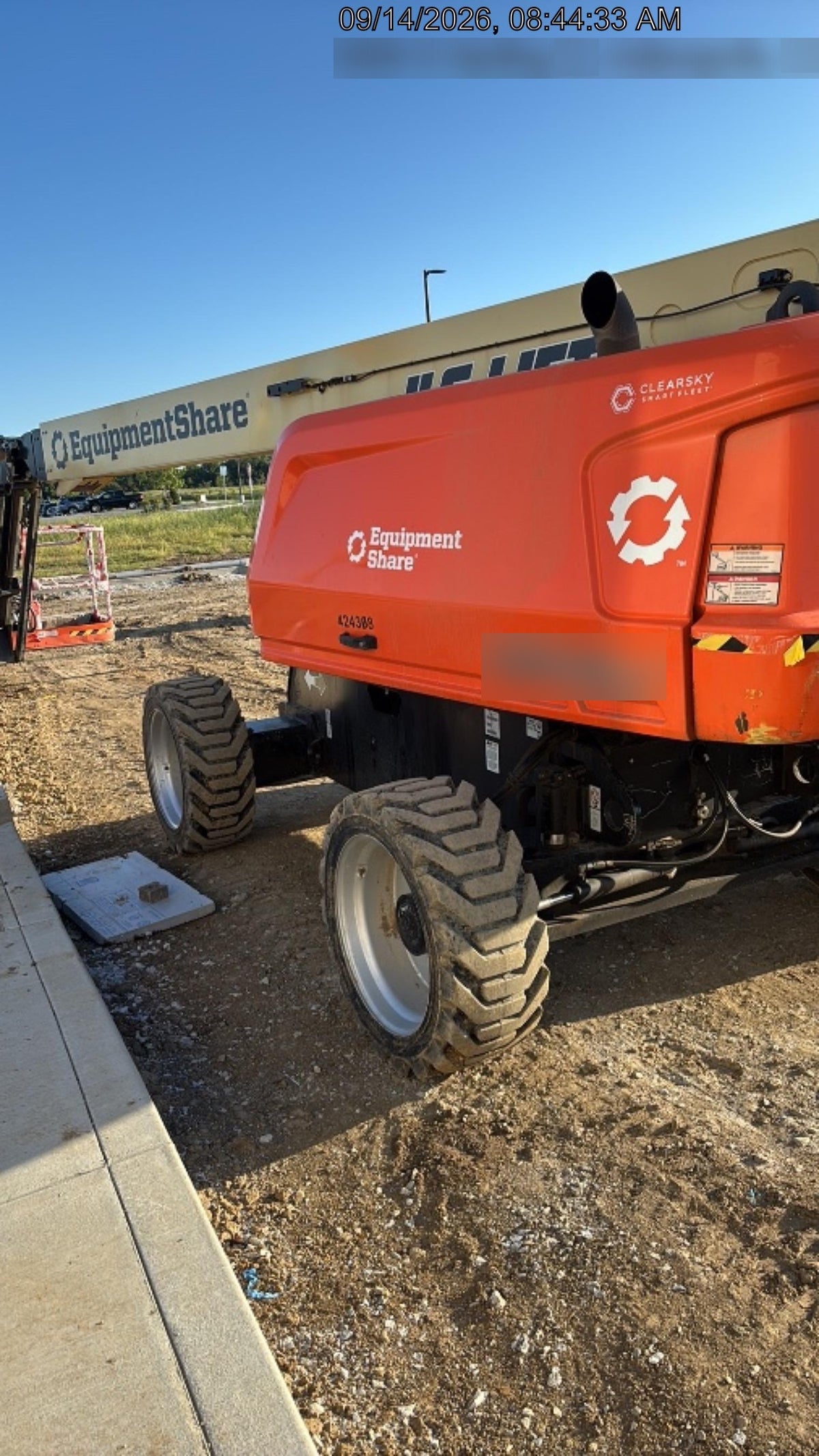 2024 JLG 660SJ