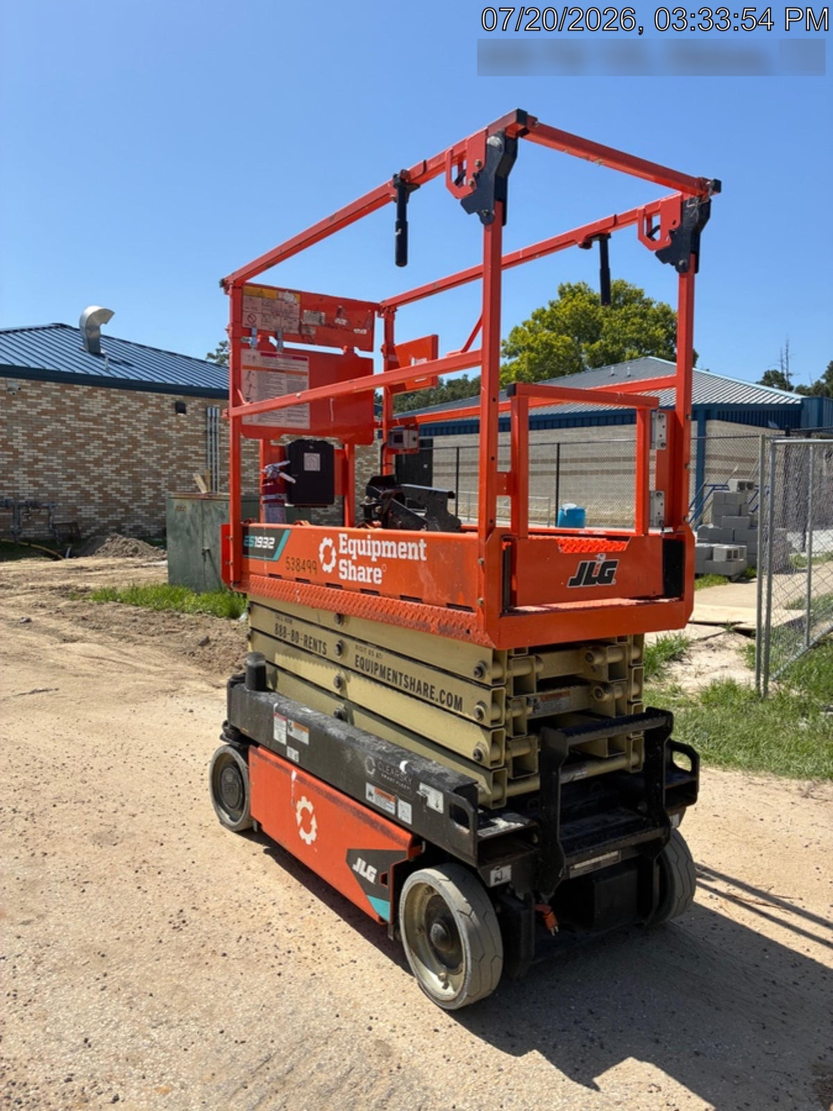 2025 JLG ES1932