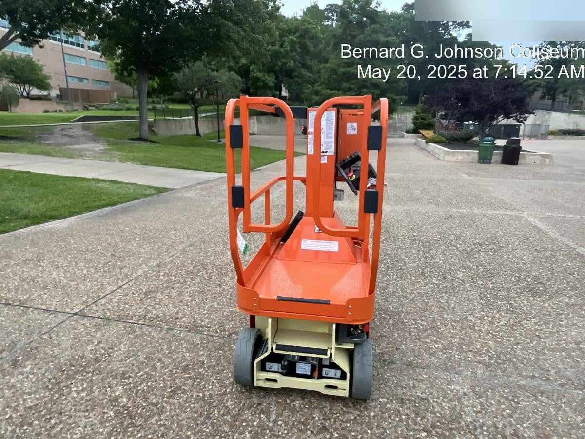 2024 JLG 1230ES