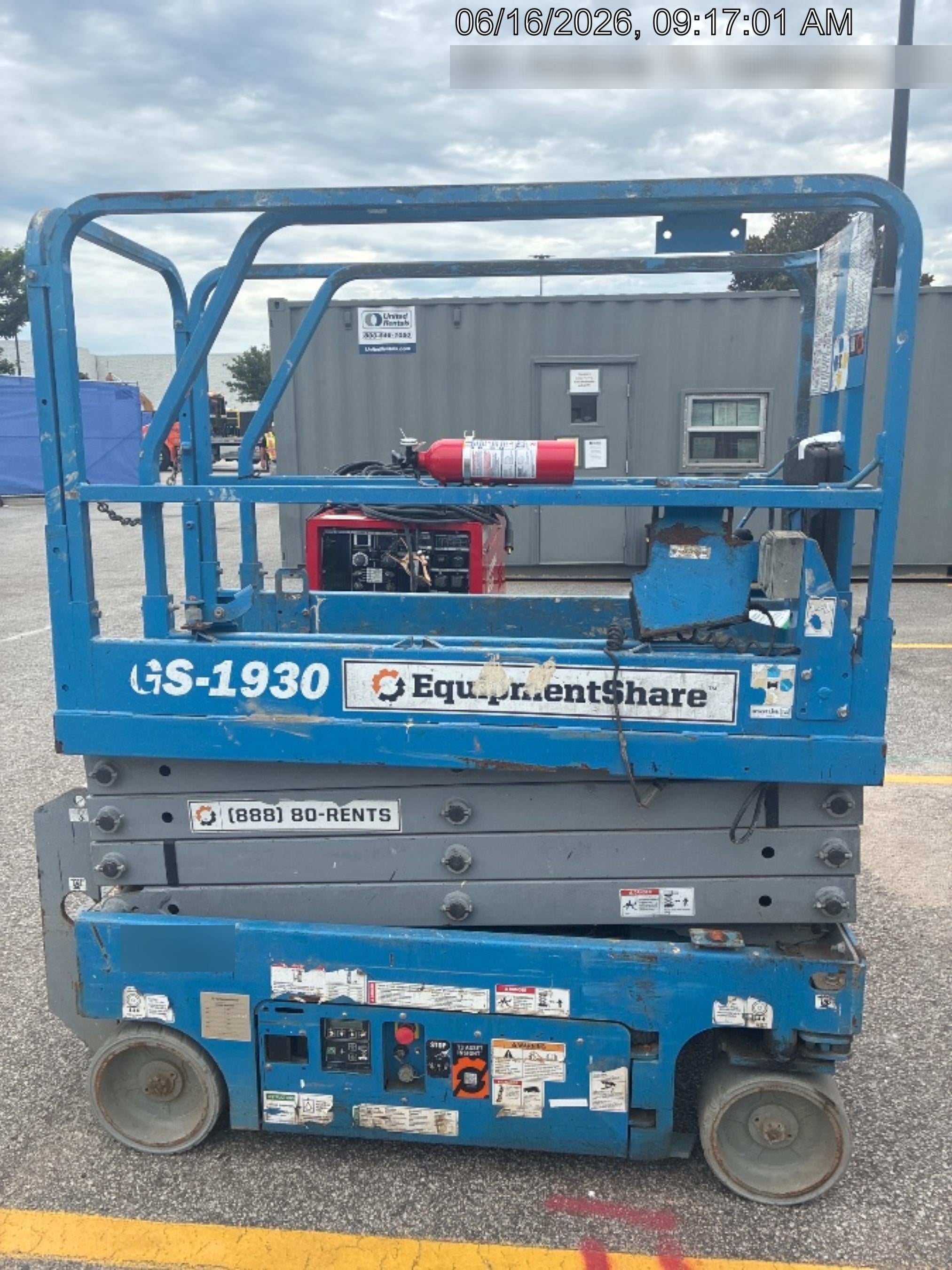 2019 Genie GS-1930 Fixed rails with chain Entry