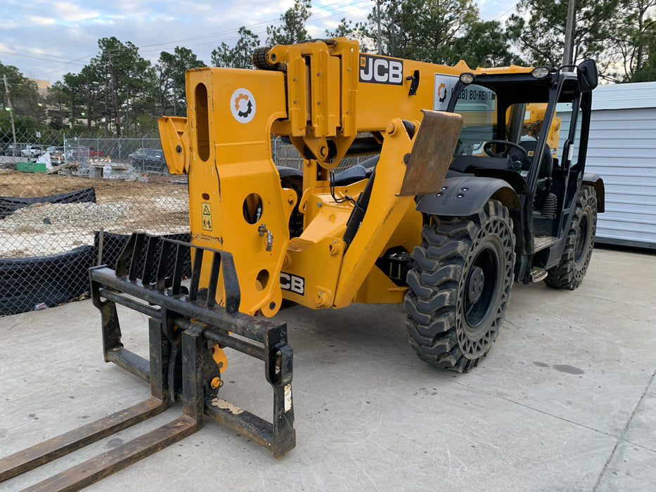 2019 JCB 510-56
