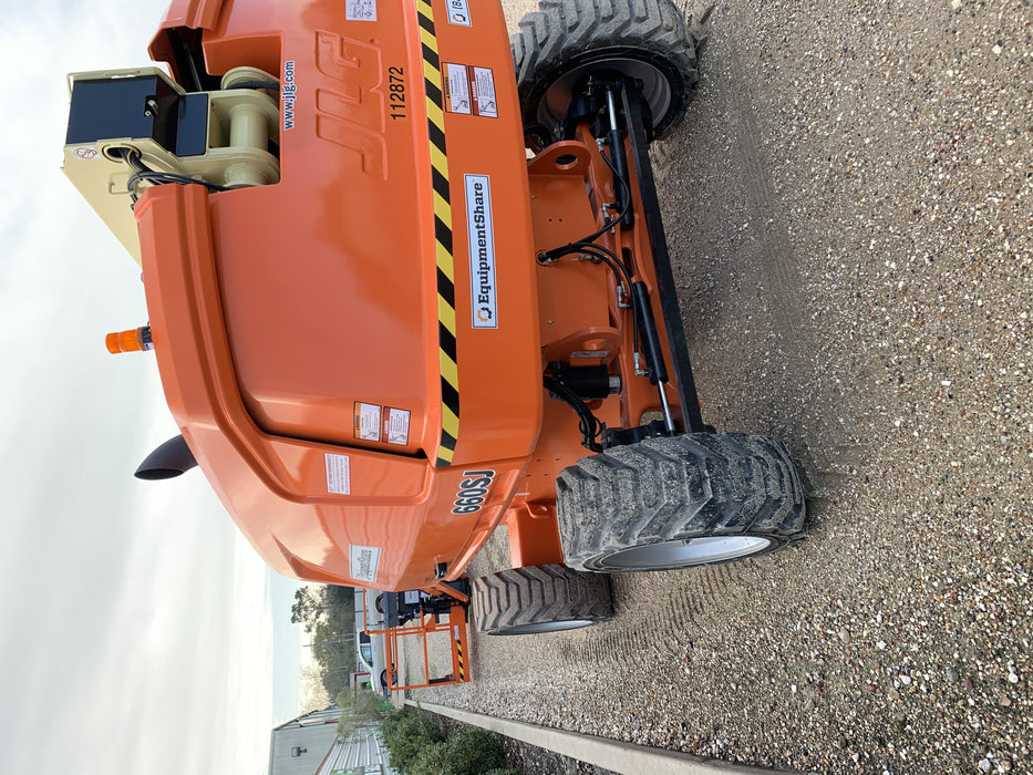 2020 JLG 660SJ