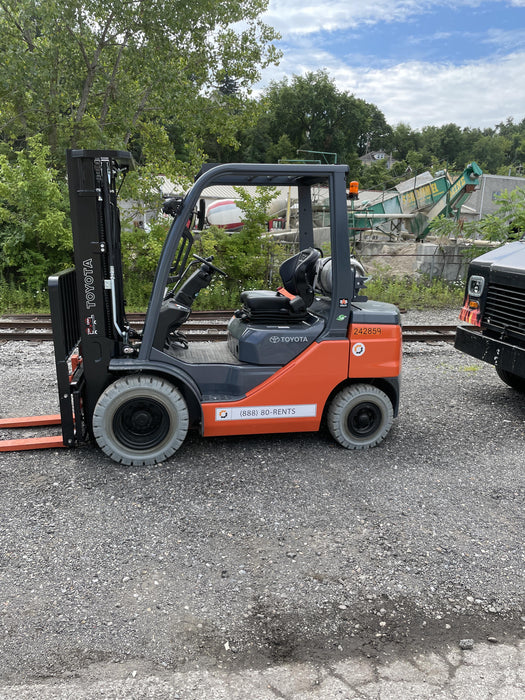 2022 TOYOTA 50-8FGU25