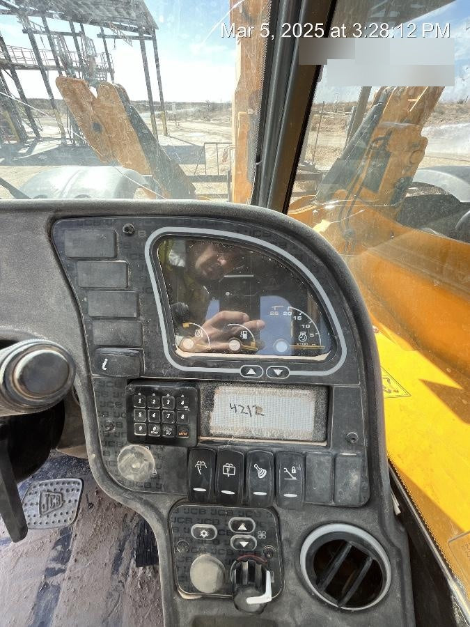 2023 JCB 510-56