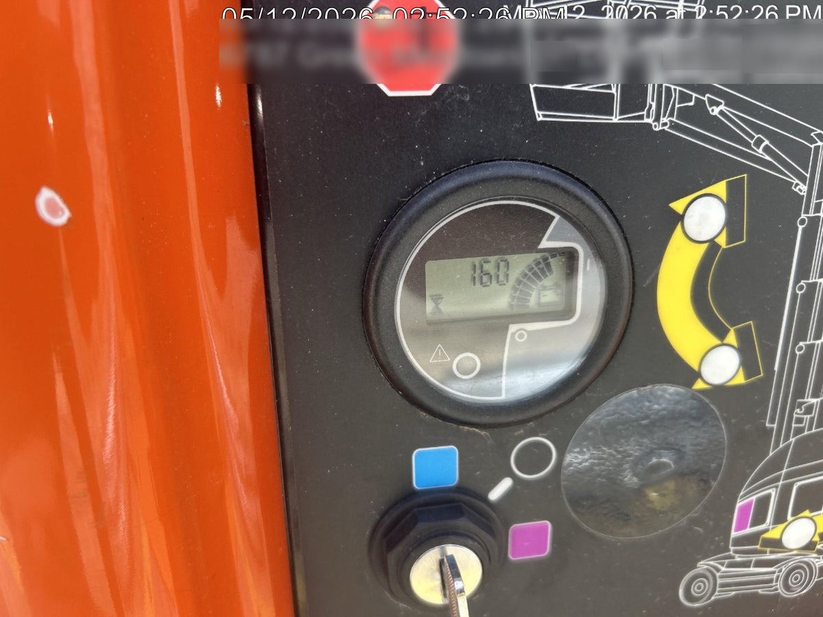 2022 JLG 26E