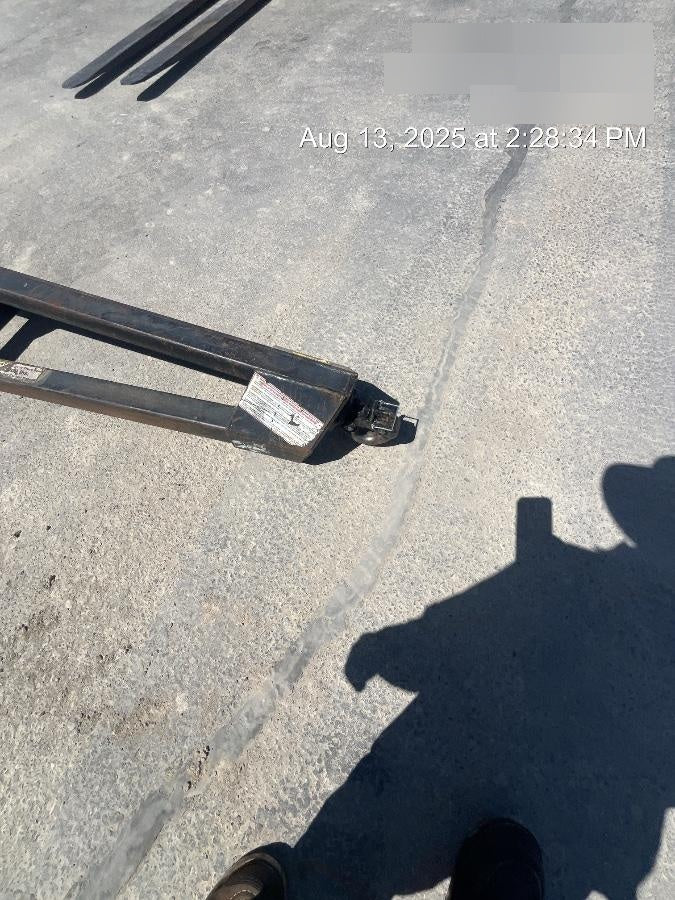 2024 JLG 100275853