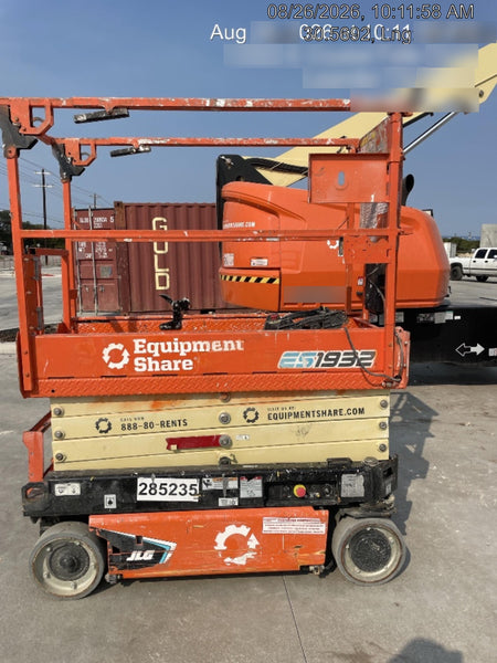 2022 JLG ES1932