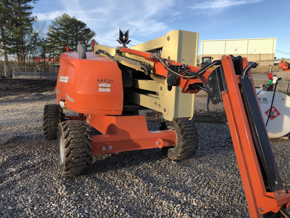 2019 JLG 450AJ