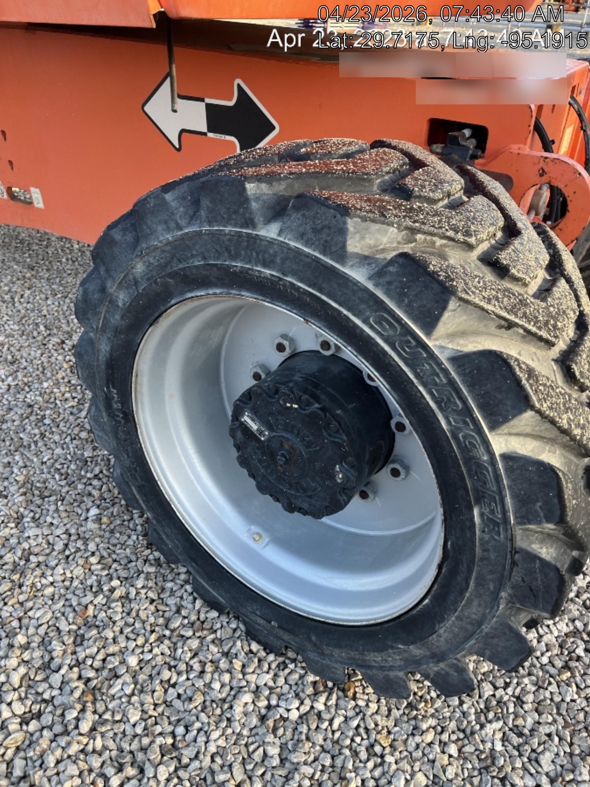 2020 JLG 800AJ