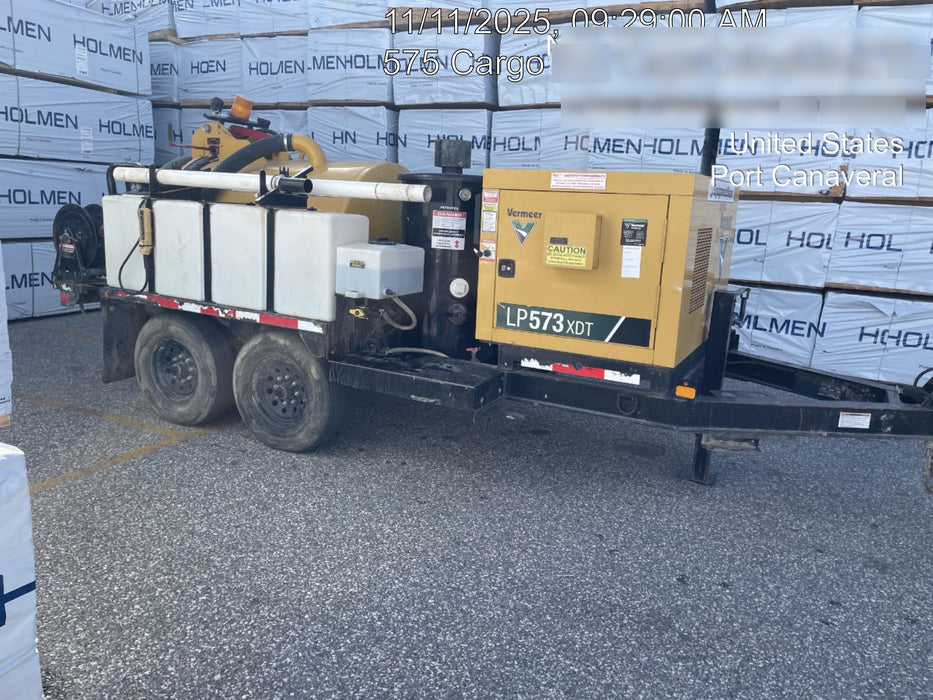 2022 Vac-Tron LP573XDT T4 Koehler Diesel Engine, 500 Gallon Debris Tank, x2 100 Gallon Water Tanks