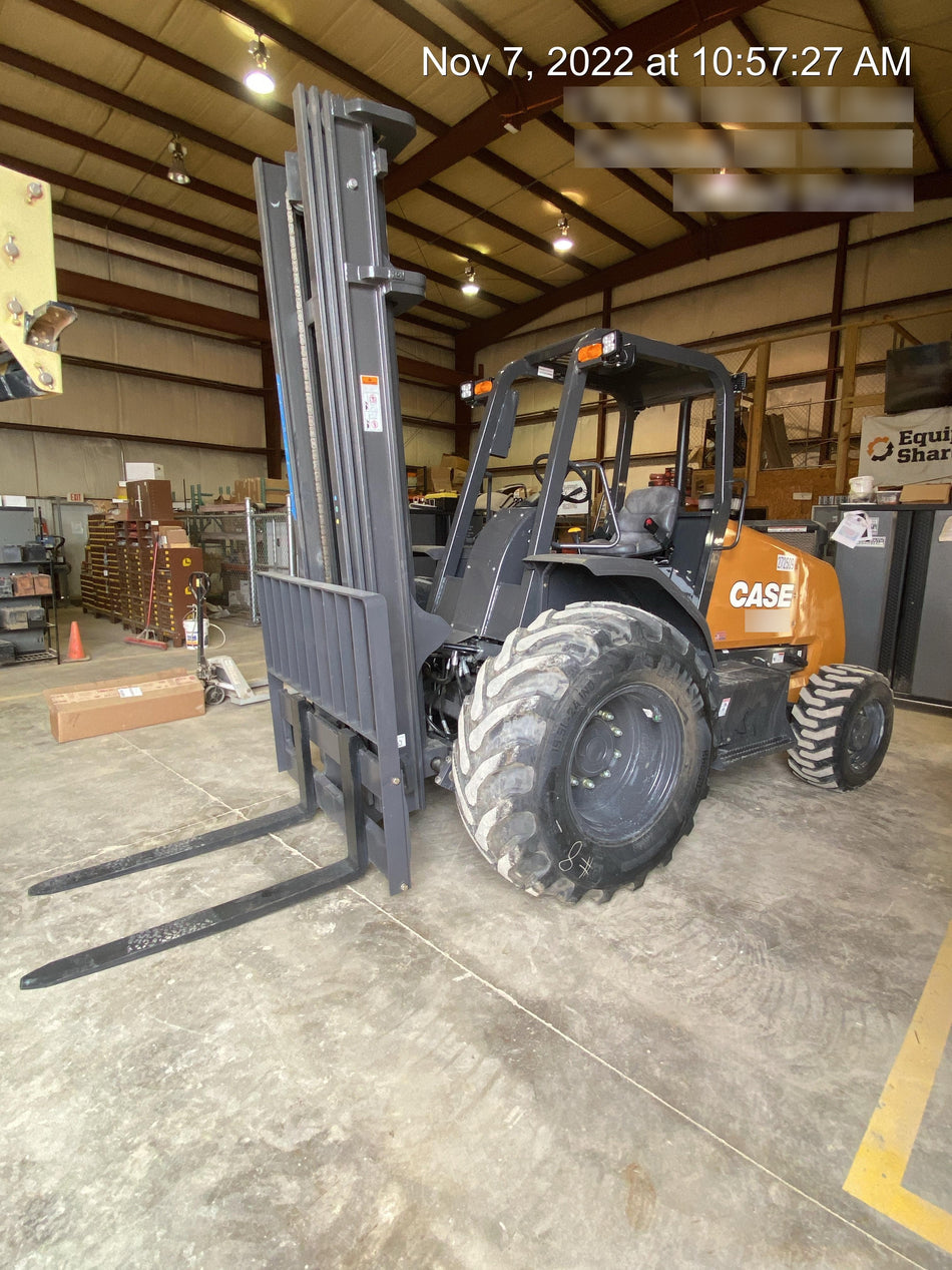2023 CASE 588H