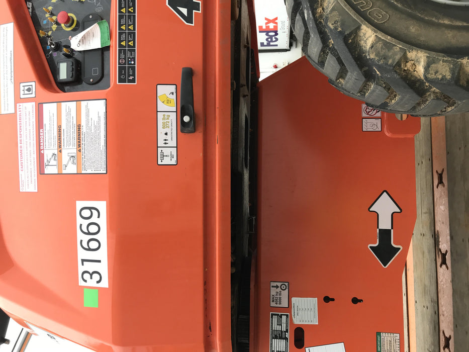 2019 JLG 460SJ