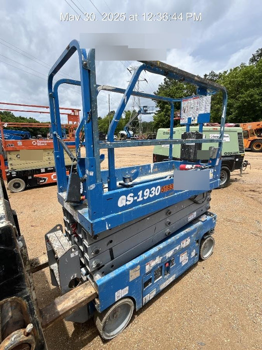 2019 Genie GS-1930 Fixed Rails with Chain Entry