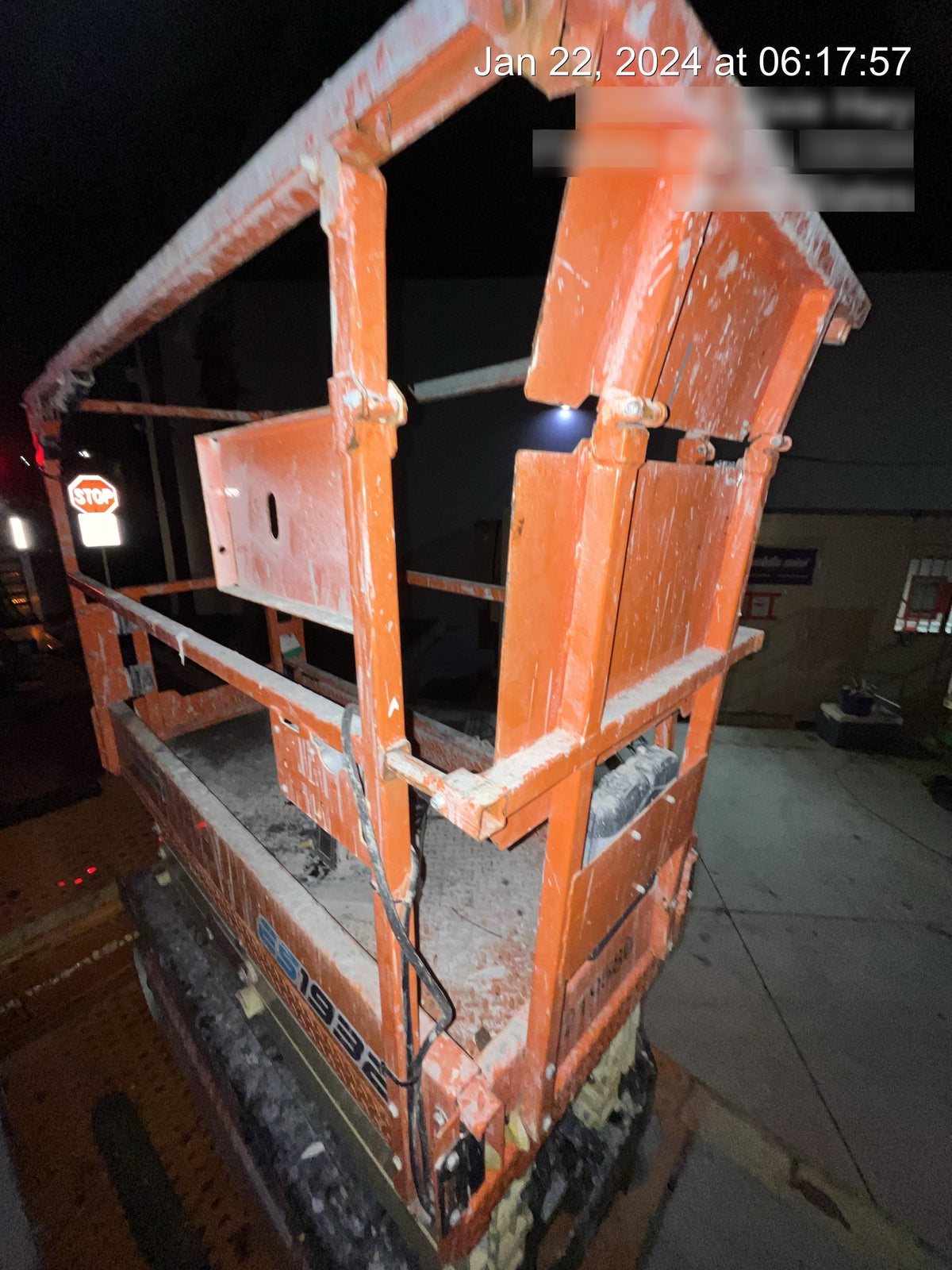 2022 JLG ES1932