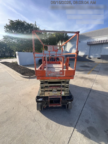 2022 JLG ES3246