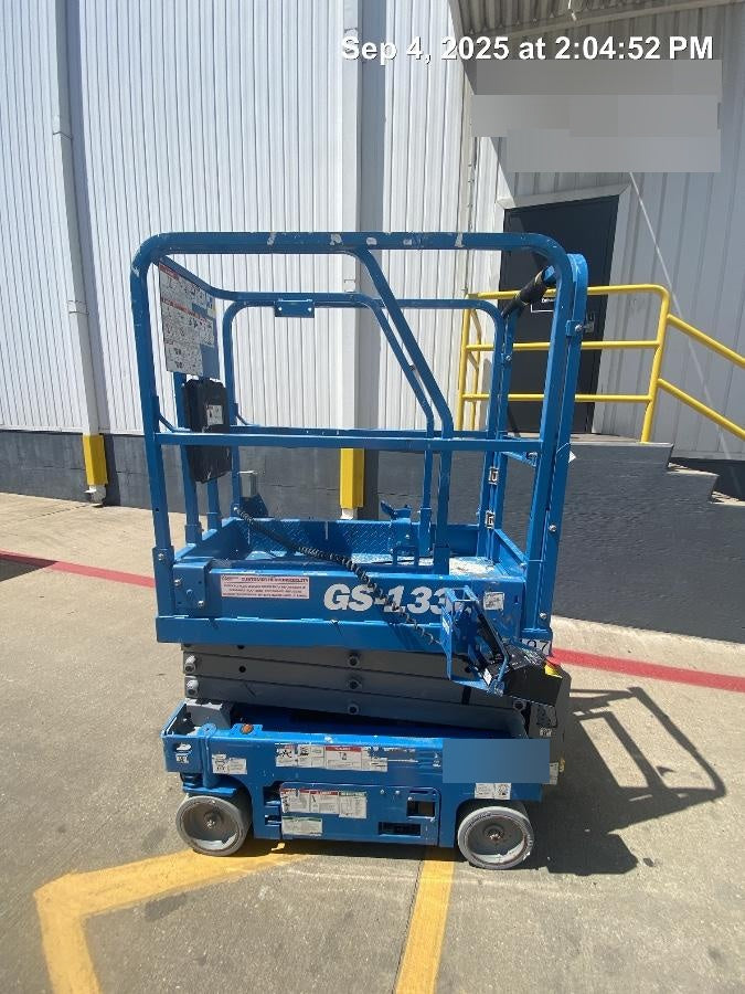 2021 GENIE GS-1330m