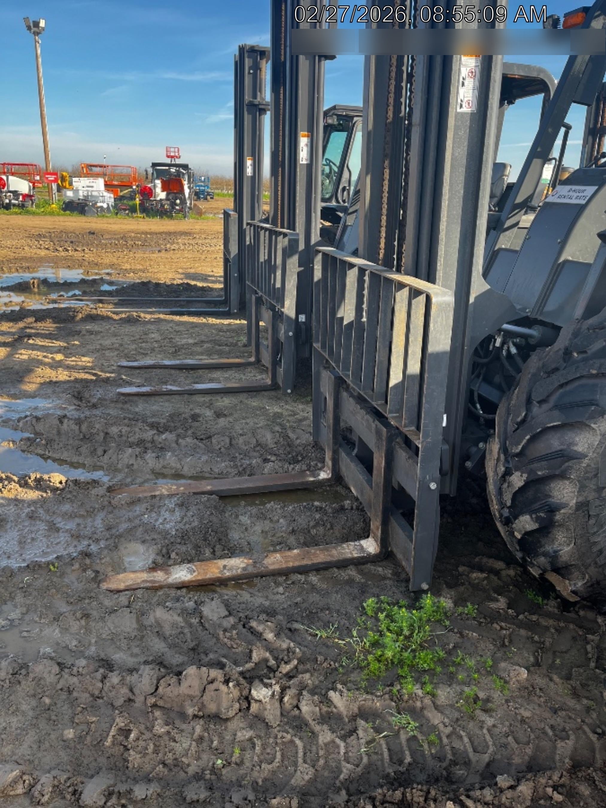 2023 CASE 588H