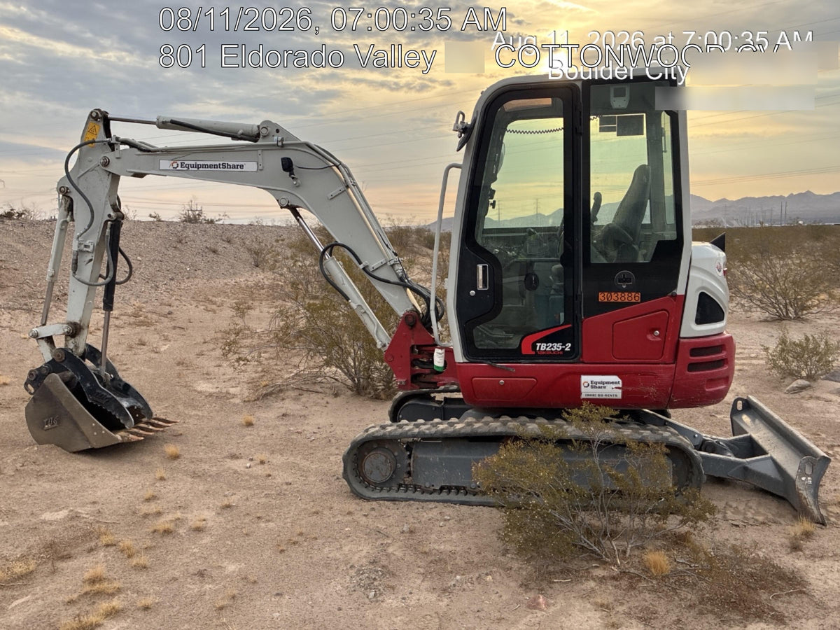 2023 TAKEUCHI TB235-2CR