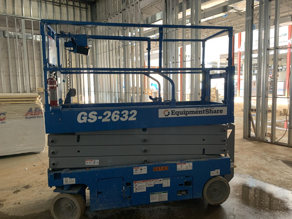 2020 Genie GS-2632 Standard, Folding half height swing gate