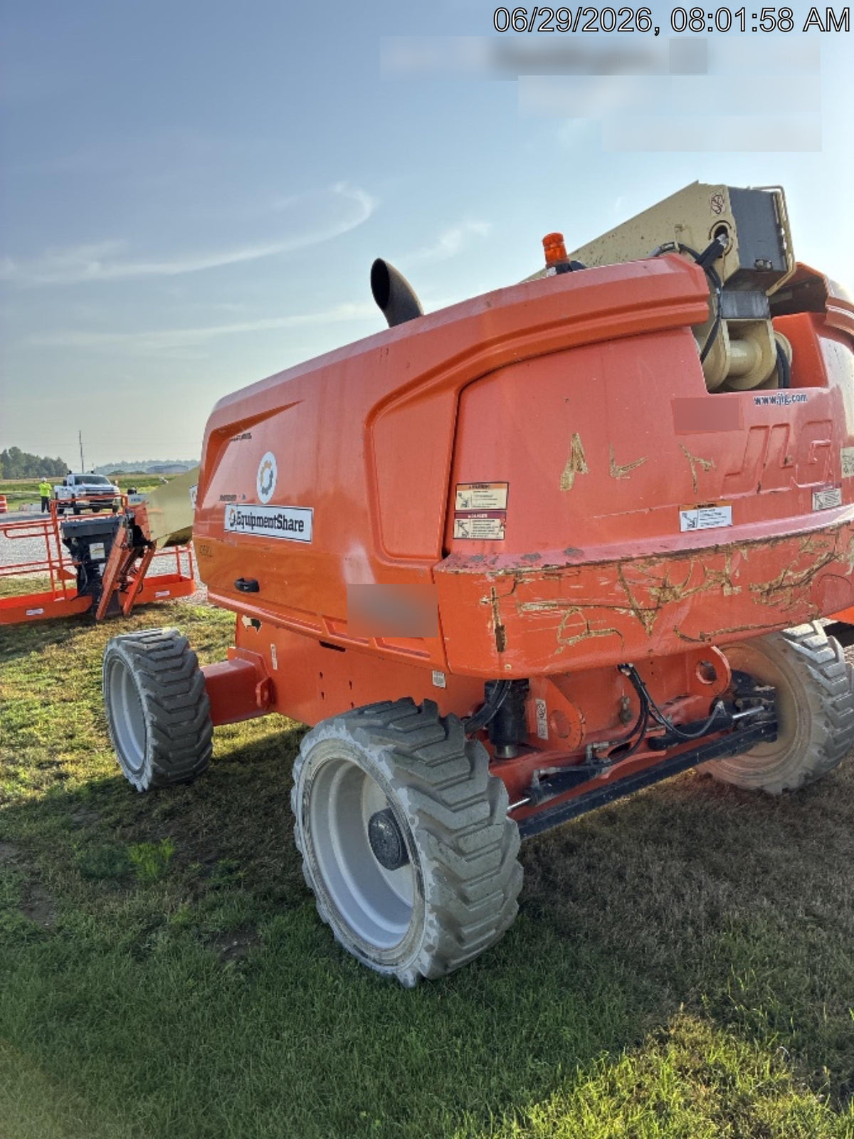 2019 JLG 660SJ
