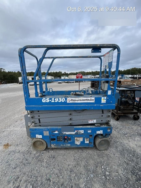 2019 Genie GS-1930 Fixed Rails with Chain Entry