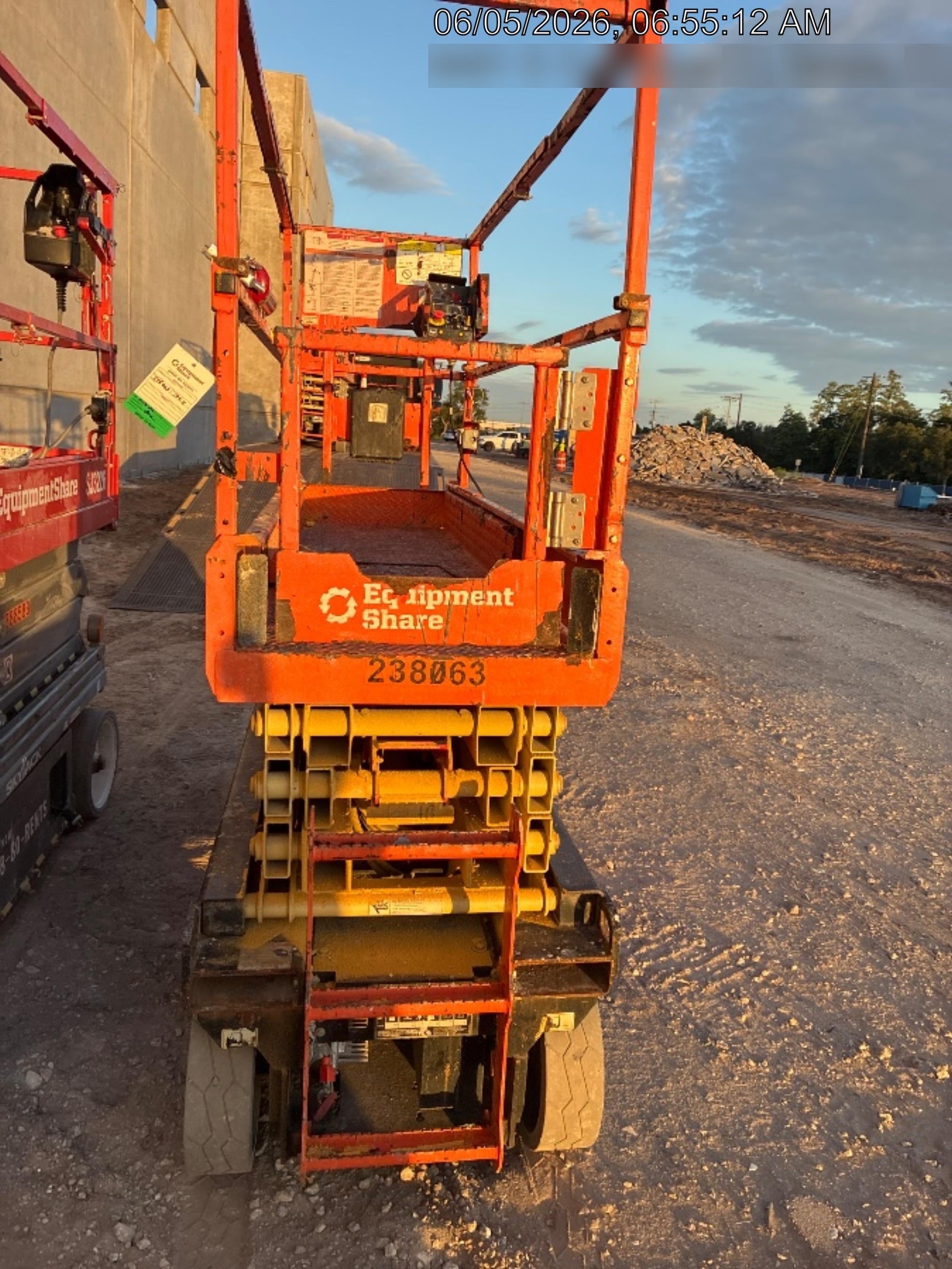 2022 JLG ES2632