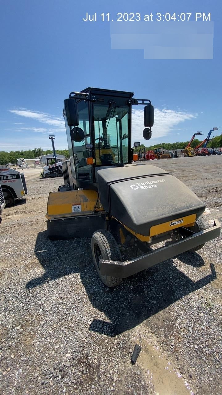 2023 LAYMOR SM450