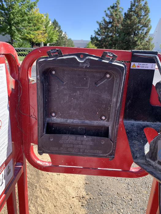 2020 MEC 1330SE Solid NM Tires, Steel Swing out Doors, LCS, Beacon, 900W Invertor