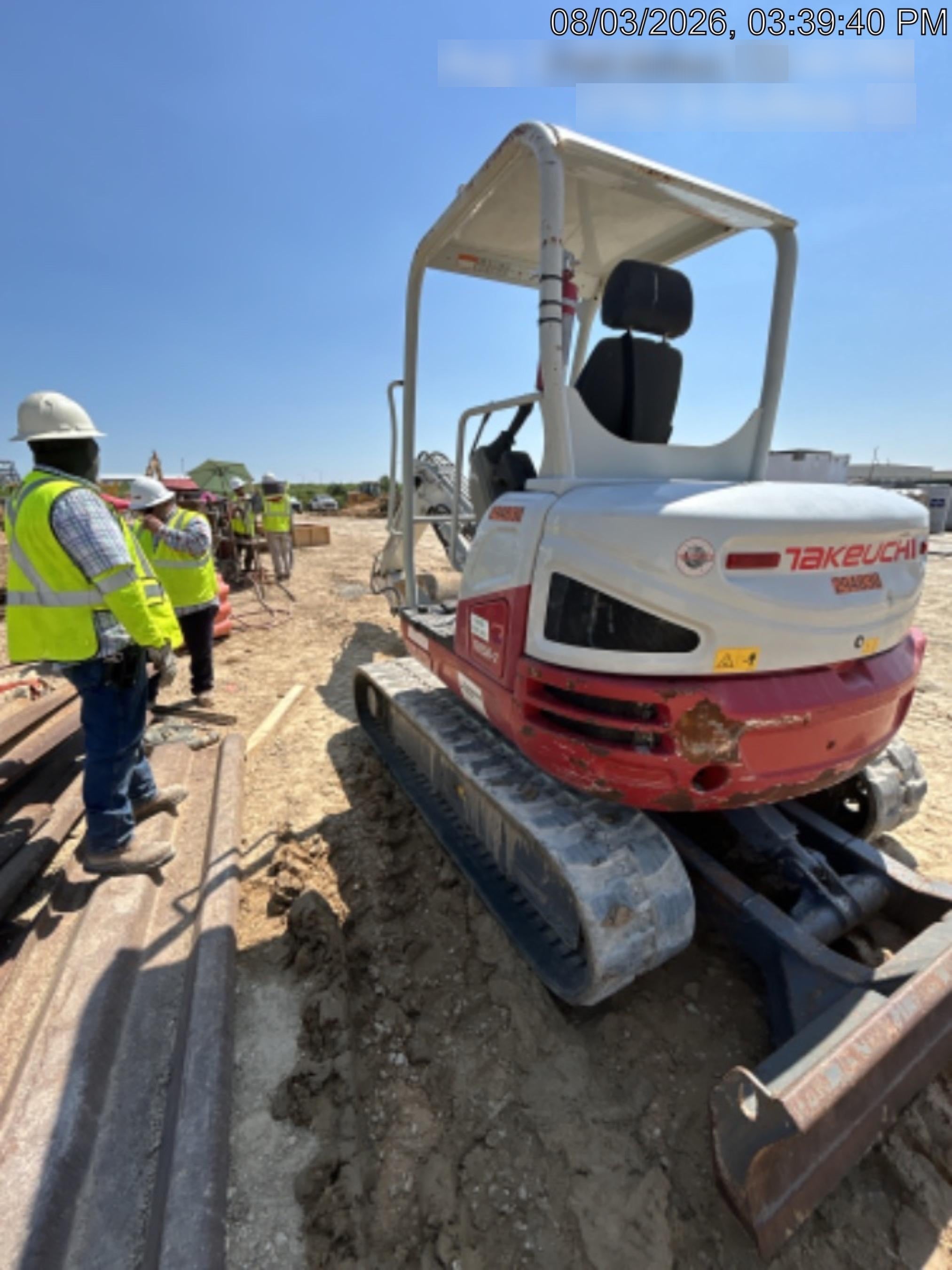 2023 TAKEUCHI TB250-2R