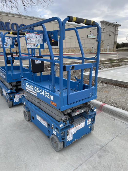 2022 GENIE GS-1432