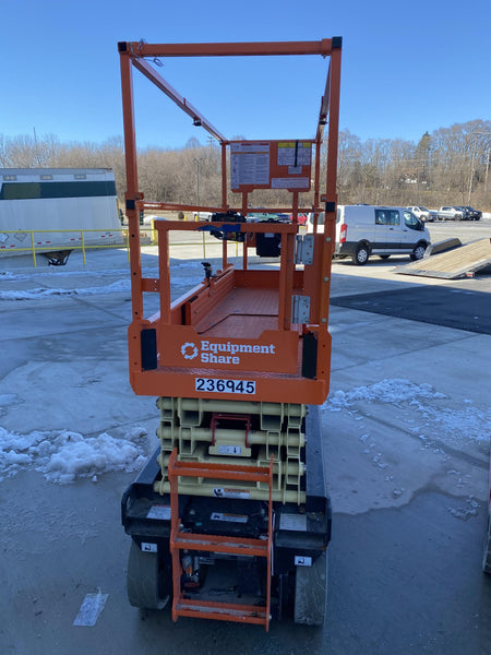 2022 JLG ES2632