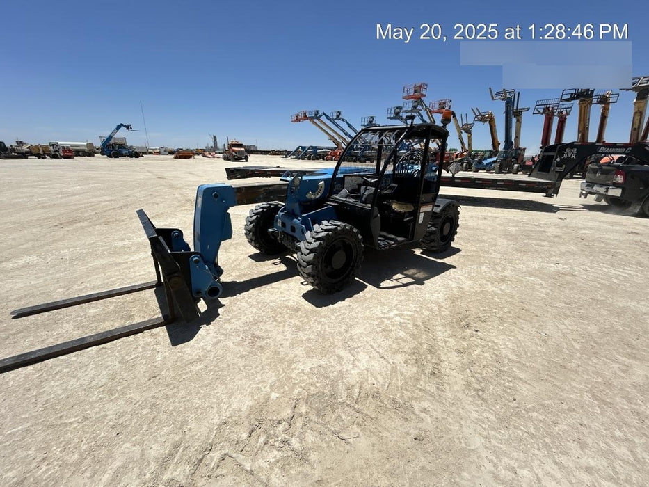 2019 Genie GTH-5519 Canopy, Solid RT Tires, LED Work Lights, Beacon w/48" Carriage, 48" Forks