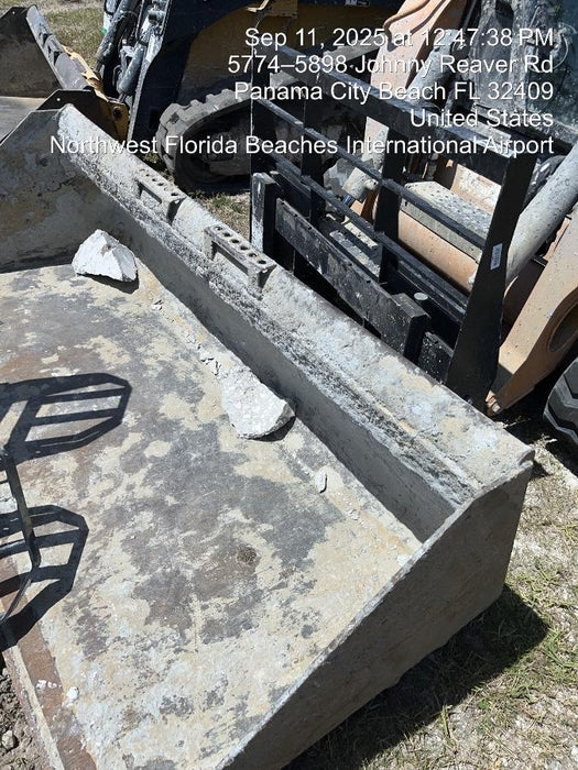 2025 ARROW MATERIAL HANDLING 60" Pallet Forks - Arrow