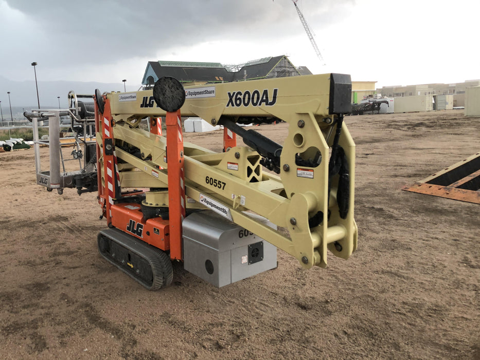2020 JLG X600AJ