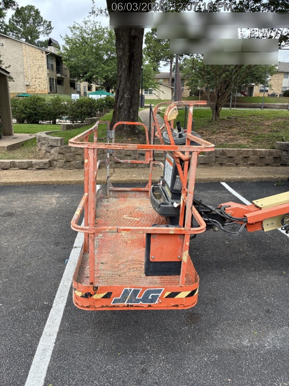2021 JLG 400S