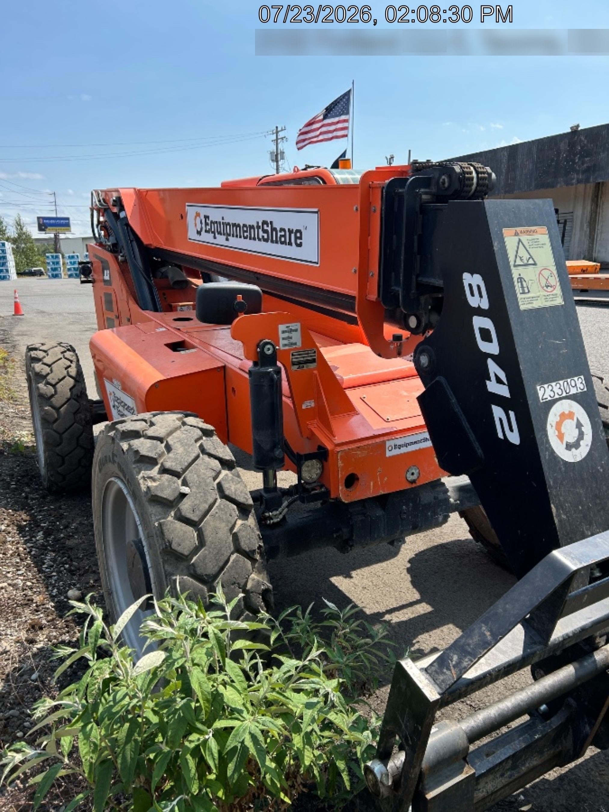 2022 SKYTRAK 8042