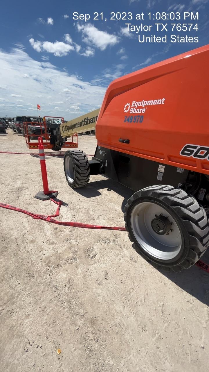 2023 JLG 600S