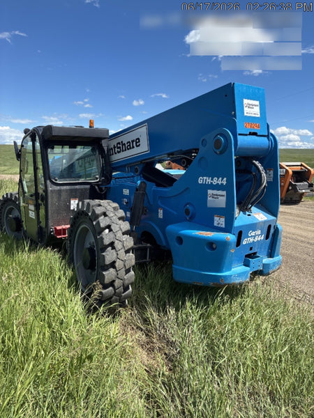 2022 GENIE GTH-844