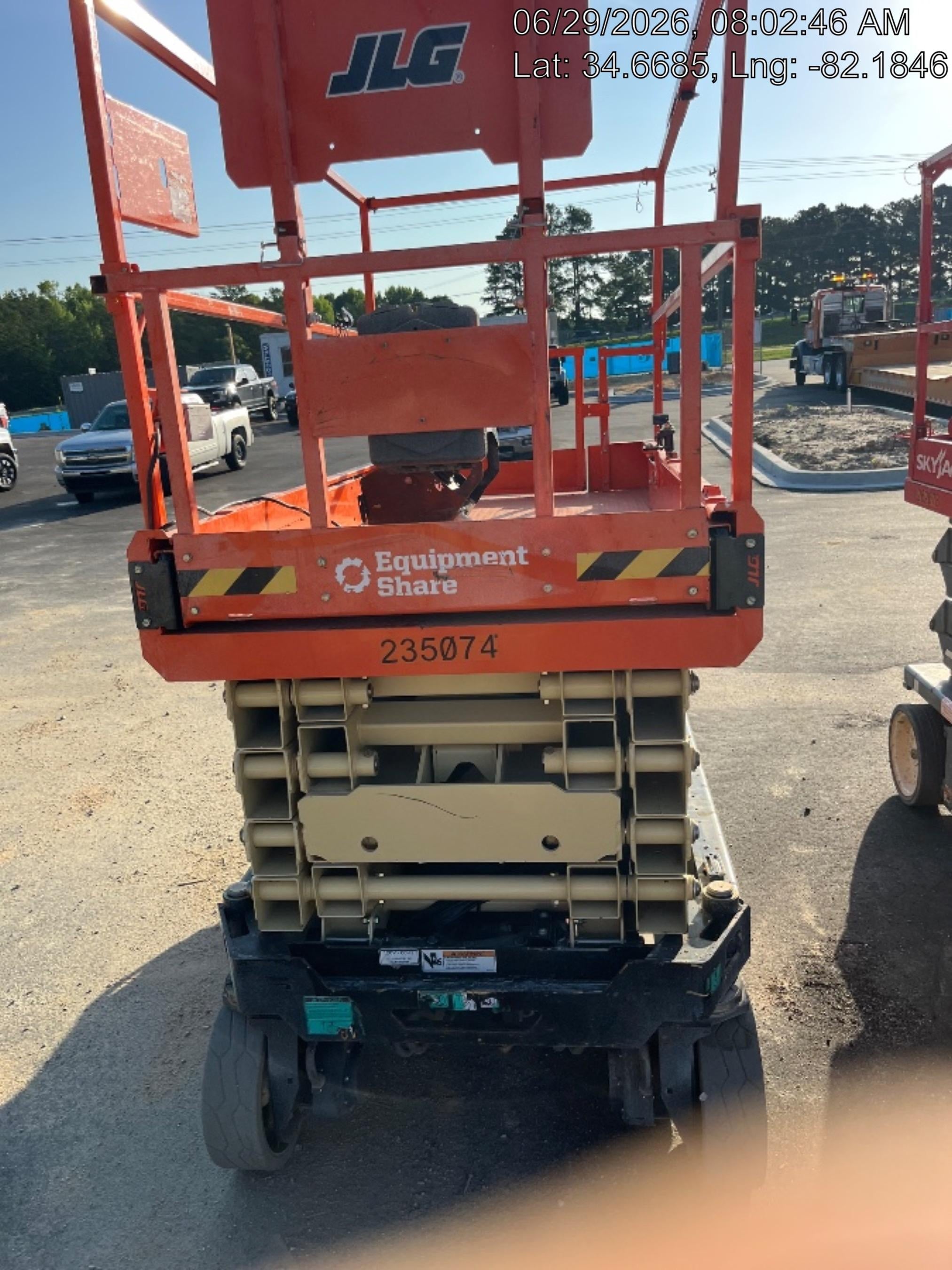2022 JLG ES3246