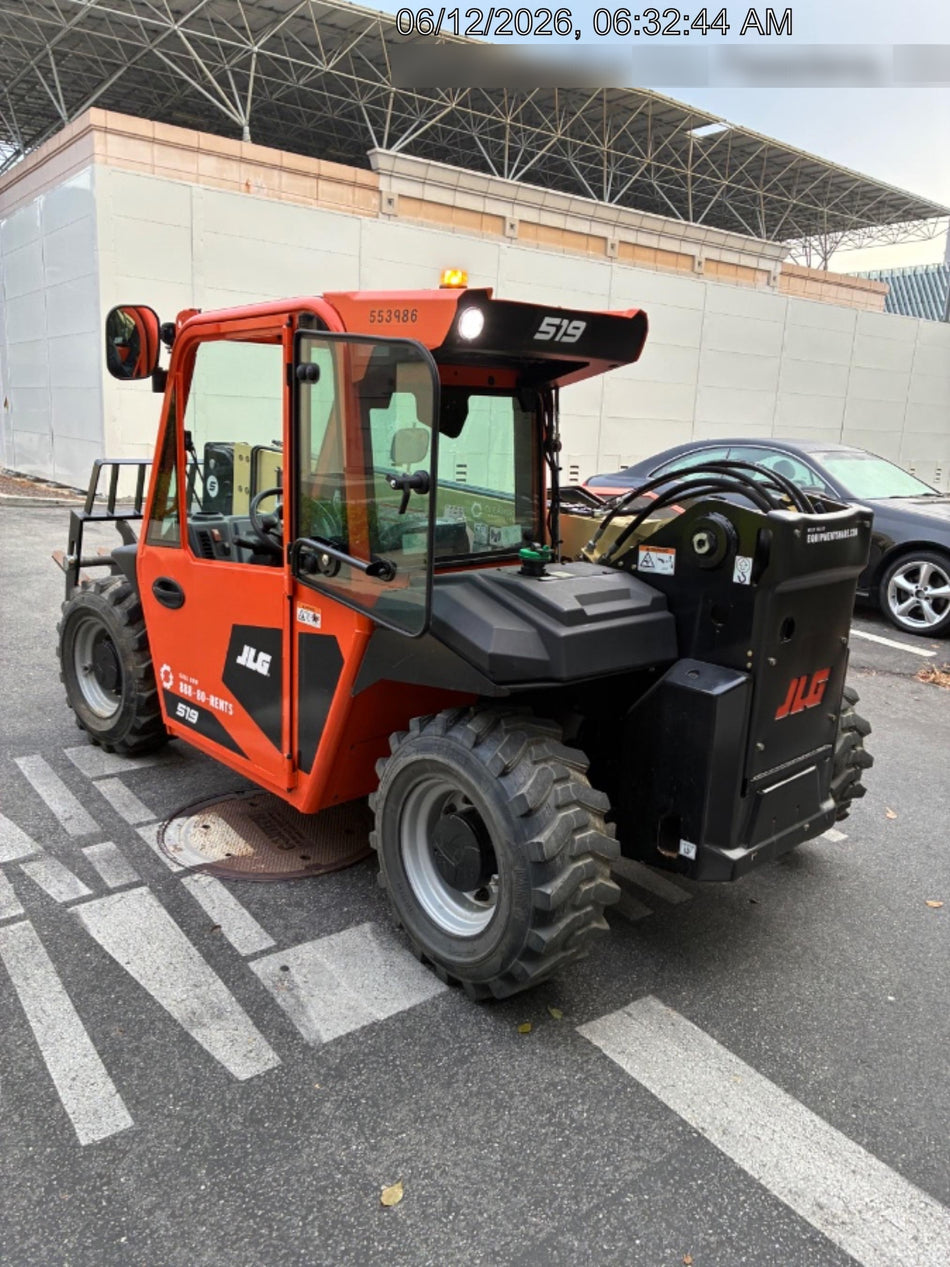 2025 JLG 519
