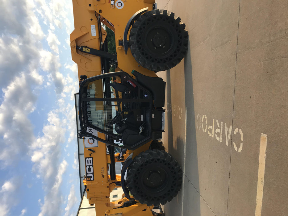 2019 JCB 510-56 Canopy, 74 HP, Solid Tires, STD Worklight, Beacon, Aux Hydraulics, Lifting Eye, Back up Alarm w/66" Carriage/60" Forks