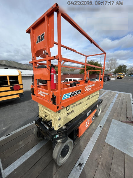 2022 JLG ES2632