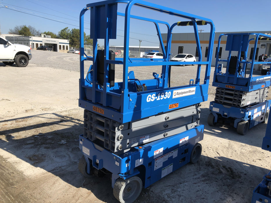 2019 Genie GS-1930 Fixed Rails with Chain Entry