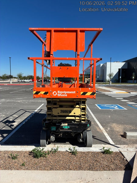 2022 JLG ES3246