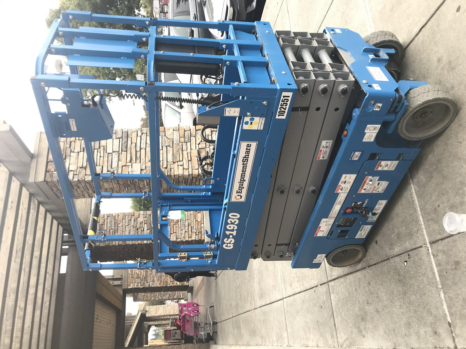 2020 Genie GS-1930 Solid Non Marking Tires, Beacon, Folding rails with half height swing gate, 800W Inverter