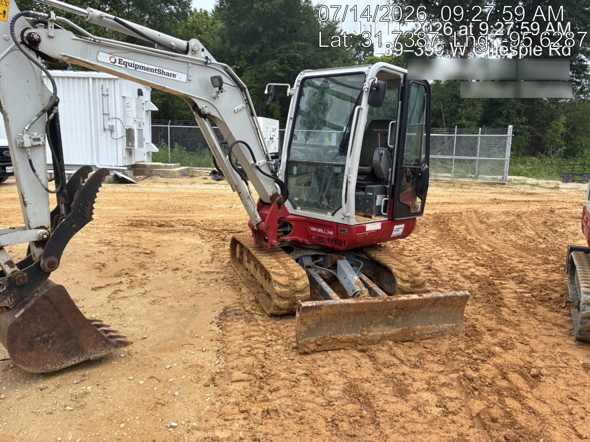 2022 TAKEUCHI TB235-2CR