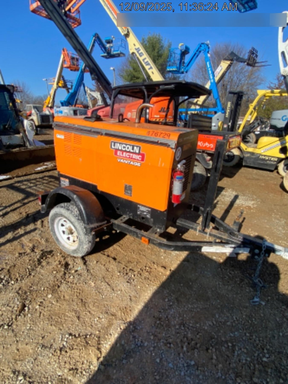 2021 Lincoln Electric Vantage 322 Vantage 322 Ready Pak 3 w/ Decals, ORANGE (includes trailer, cable rack, fender light kit) NO Telematics